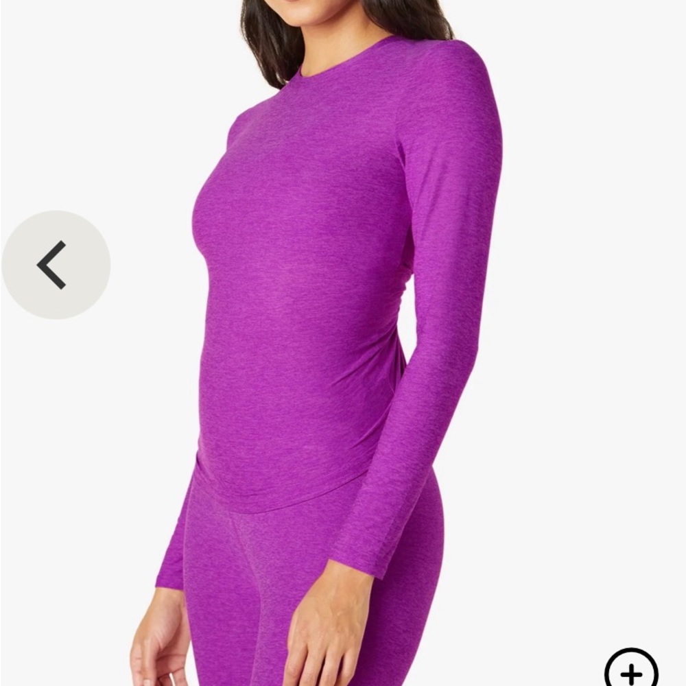 Featherweight inner circle pullover